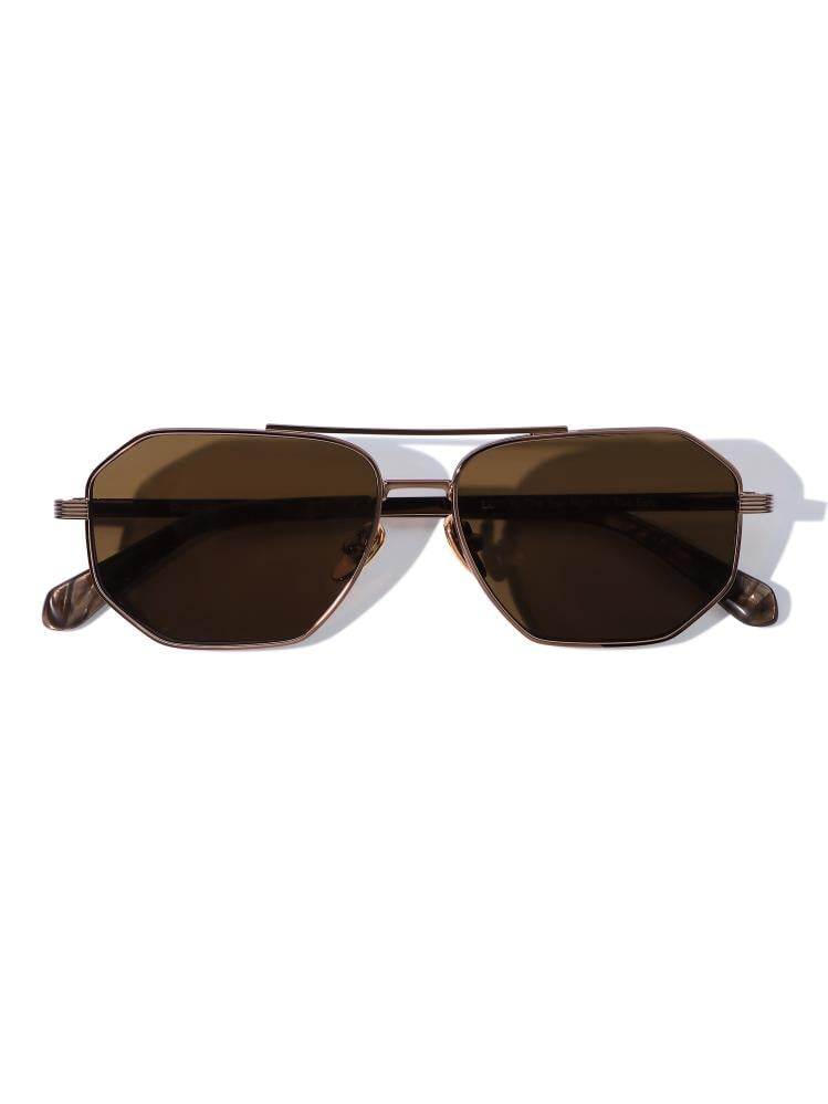 Sunset Sunglasses – Stylish UV Protection with a Sunset Glow